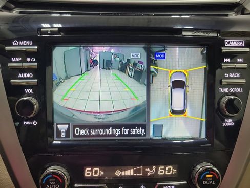 Used 2015 Nissan Murano Platinum w/ Platinum Technology Package AWD/4WD image 46