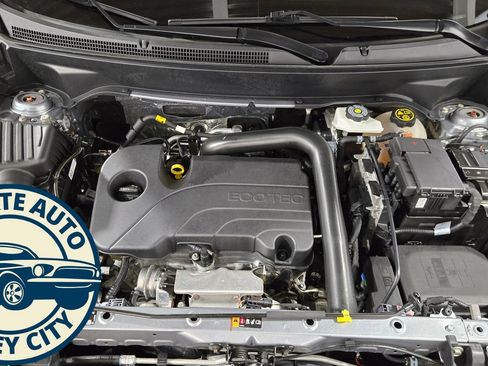Used 2024 Chevrolet Equinox Premier AWD/4WD image 9