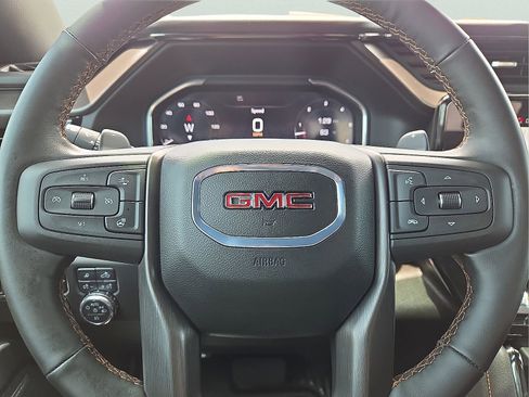 Used 2025 GMC Sierra 1500 AT4 AWD/4WD image 24