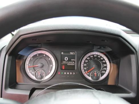 Used 2024 RAM 1500 Classic SLT AWD/4WD image 23