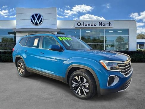 Used 2025 Volkswagen Atlas SE FWD image 1