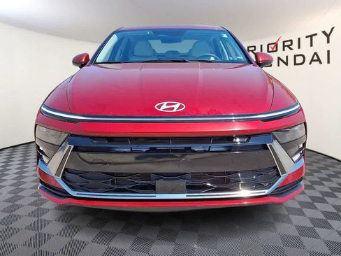 Used 2024 Hyundai Sonata SEL FWD image 2