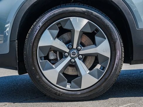Certified 2023 Volvo XC40 B5 Plus w/ Climate Package AWD/4WD image 17