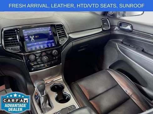 Used 2019 Jeep Grand Cherokee Overland AWD/4WD image 25