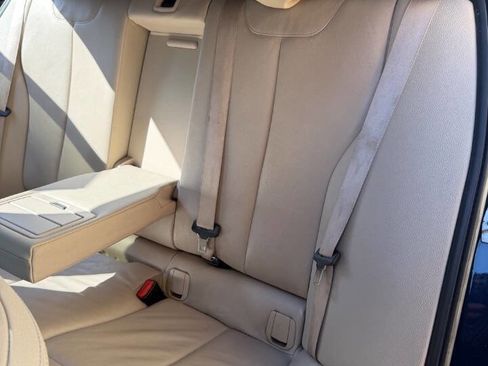 Used 2017 BMW 330e 330e iPerformance 4dr Sedan image 16