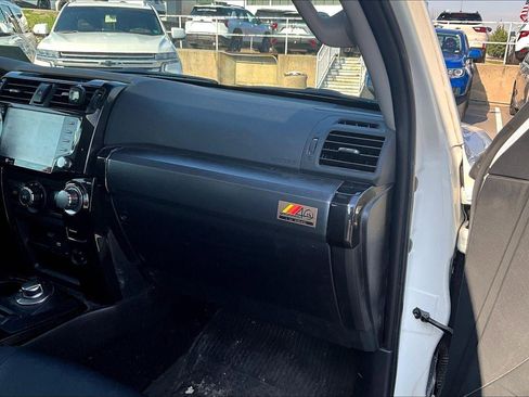 Used 2023 Toyota 4Runner 40th Anniversary SE AWD/4WD image 13