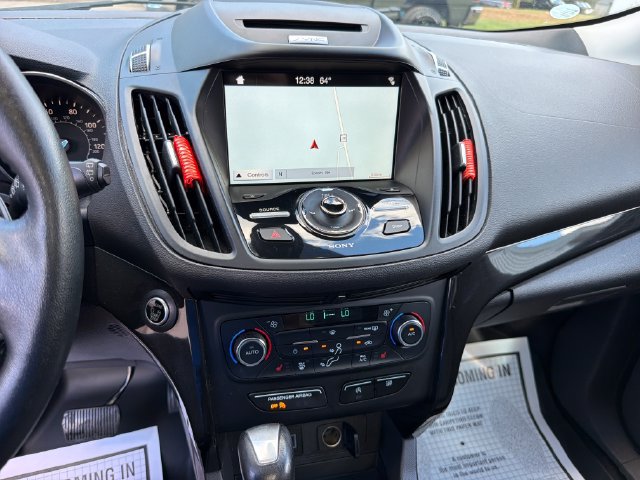 Used 2017 Ford Escape Titanium AWD/4WD image 19