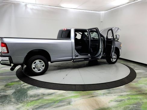 Used 2021 RAM 3500 Tradesman AWD/4WD image 11