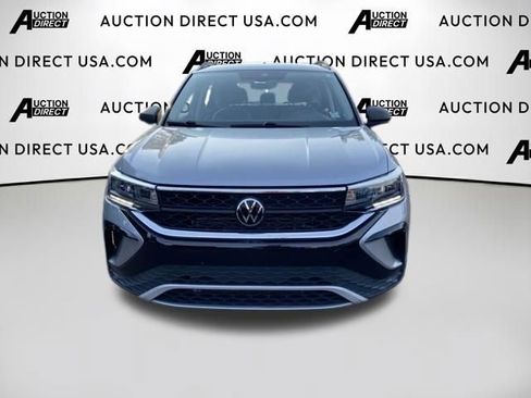 Used 2024 Volkswagen Taos S FWD image 2