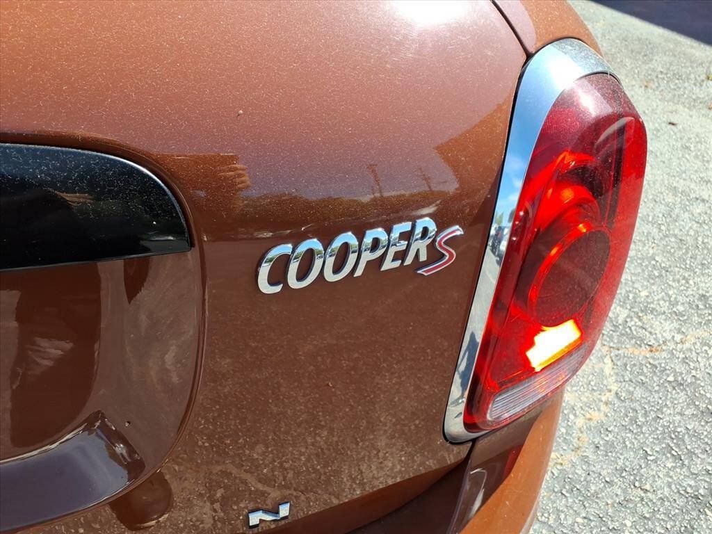 Used 2017 MINI Cooper Countryman S FWD image 6