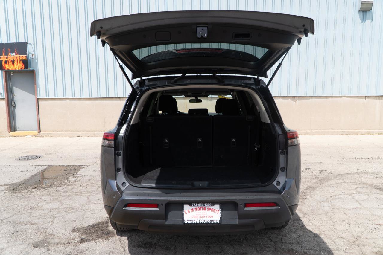 Used 2022 Nissan Pathfinder S AWD/4WD image 16