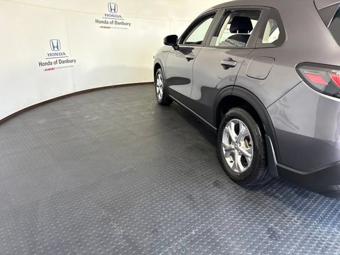 Used 2023 Honda HR-V LX image 11