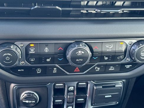 New 2026 Jeep Wrangler Unlimited Rubicon image 26