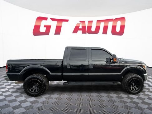 Used 2015 Ford F250 XLT w/ Camper Package image 8
