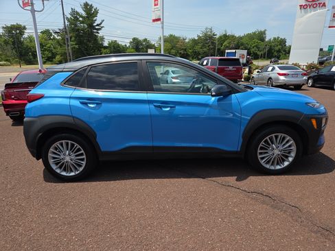 Used 2019 Hyundai Kona SEL AWD/4WD image 2