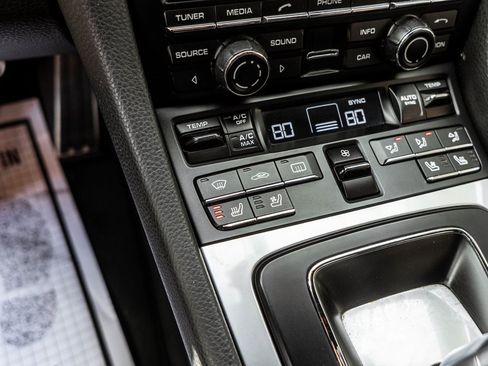 Used 2016 Porsche Cayman S image 9