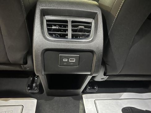 Used 2025 Chevrolet Blazer LT AWD/4WD image 22