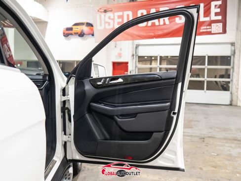 Used 2016 Mercedes-Benz GLE 350 w/ Premium Package image 43