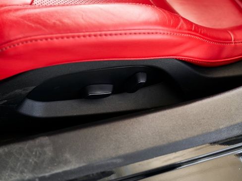 Used 2022 Chevrolet Corvette Stingray Convertible w/ 1LT image 21