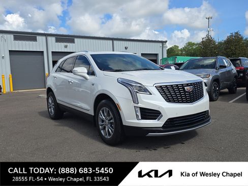 Used 2022 Cadillac XT5 Premium Luxury FWD image 1