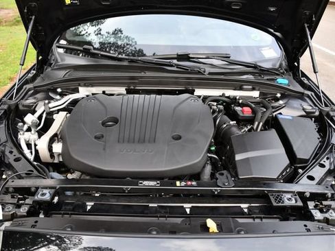 Used 2024 Volvo S60 B5 Plus w/ Climate Package AWD/4WD image 19