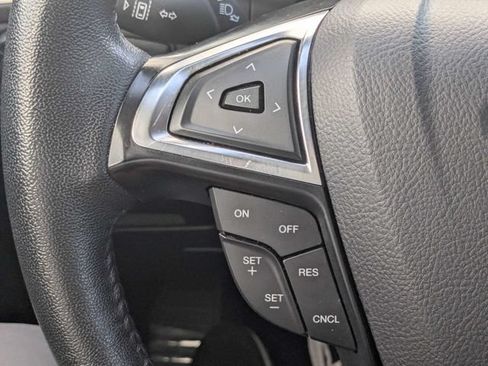 Used 2024 Ford Edge SEL AWD/4WD image 23