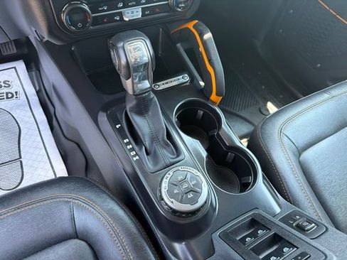 Used 2024 Ford Bronco Badlands AWD/4WD image 25