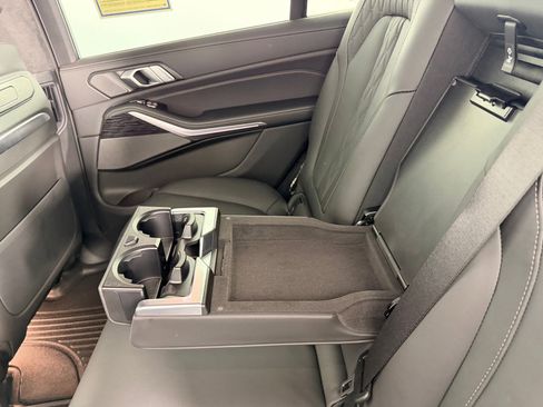 Certified 2025 BMW X7 M60i AWD/4WD image 16