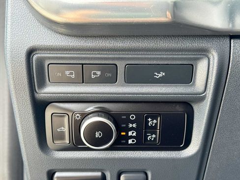Used 2023 Ford F150 Lariat w/ Equipment Group 502A High AWD/4WD image 26