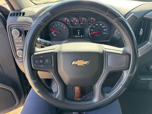 Used 2020 Chevrolet Silverado 1500 Custom w/ Custom Value Package image 7