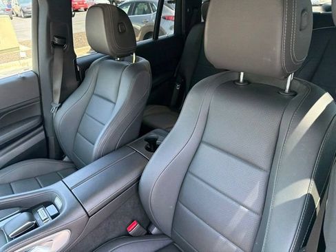 Used 2025 Mercedes-Benz GLS 450 4MATIC image 16