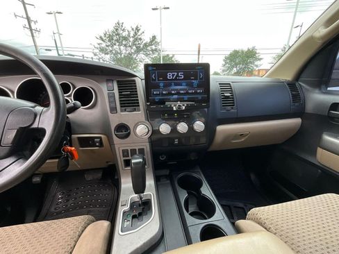 Used 2013 Toyota Tundra 2WD CrewMax w/ SR5 Pkg image 9