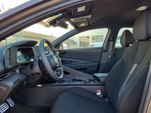 New 2026 Hyundai Elantra Sport FWD image 14