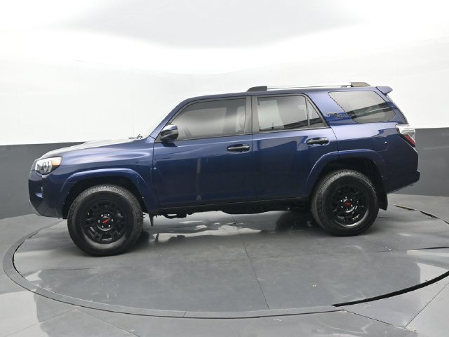 Used 2018 Toyota 4Runner TRD Off-Road AWD/4WD image 20