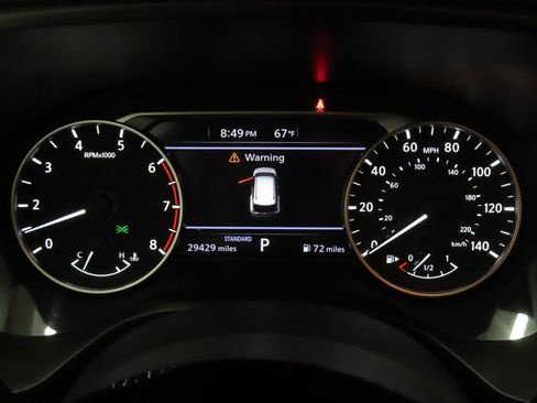 Used 2021 Nissan Rogue SV image 14