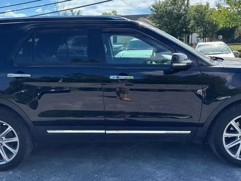 Used 2016 Ford Explorer Limited w/ Equipment Group 301A AWD/4WD image 11
