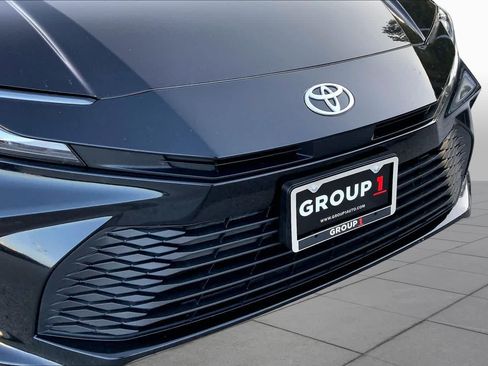 Used 2025 Toyota Camry LE FWD image 29