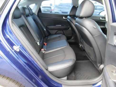 Used 2019 Kia Optima S FWD image 31