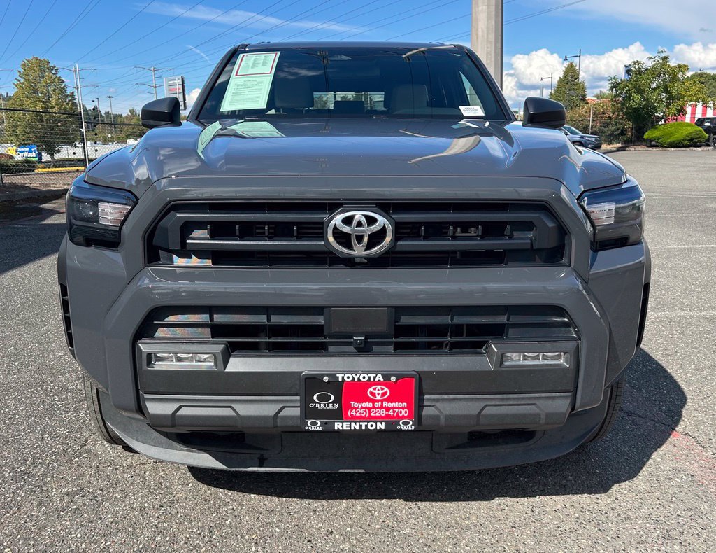 Certified 2025 Toyota 4Runner SR5 AWD/4WD image 2