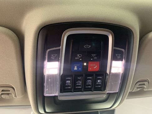 Used 2024 RAM 1500 Limited AWD/4WD image 26