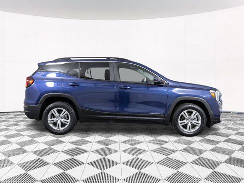 Used 2022 GMC Terrain SLE w/ Driver Convenience Package AWD/4WD image 20