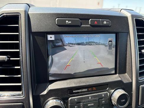 Used 2018 Ford F150 XLT w/ Equipment Group 302A Luxury AWD/4WD image 25