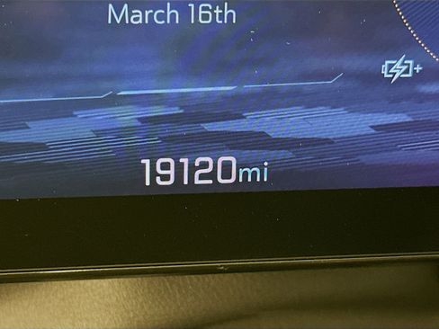 Used 2024 Chevrolet Blazer EV LT image 19