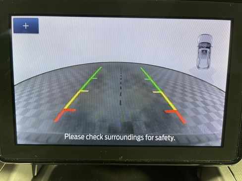 Used 2022 Ford Explorer XLT w/ Equipment Group 202A image 26