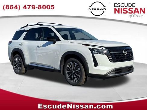 New 2026 Nissan Pathfinder Platinum AWD/4WD image 1