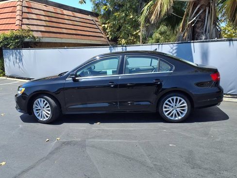 Used 2015 Volkswagen Jetta SE FWD image 3
