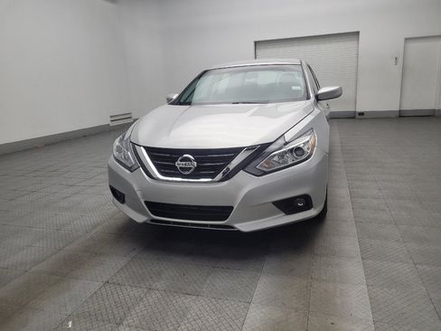 Used 2018 Nissan Altima 2.5 SV image 15