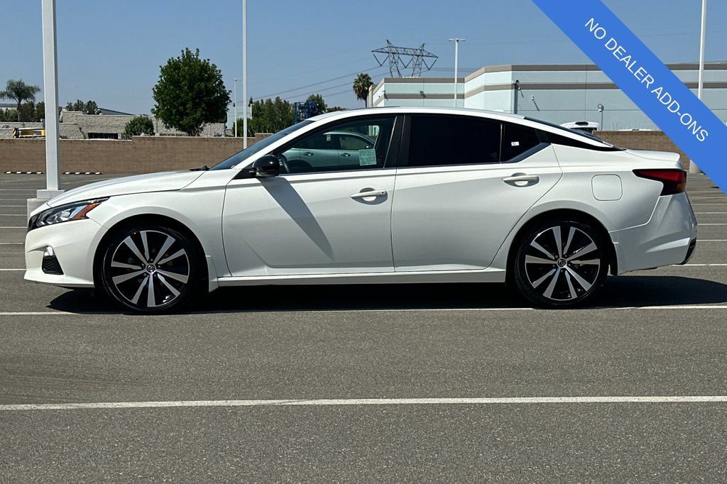 Used 2020 Nissan Altima 2.5 SR w/ Premium Package FWD image 7