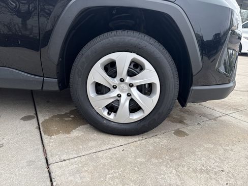 Used 2025 Toyota RAV4 LE image 35