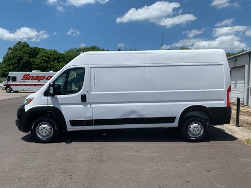 Used 2023 RAM ProMaster 2500 FWD image 6